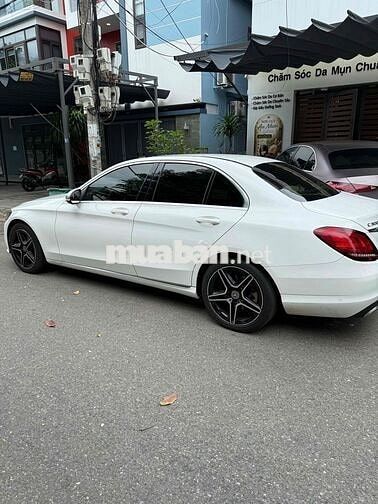 Mercedes-Benz C180 2020 Trắng