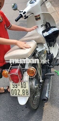 Honda Super Cub Trắng