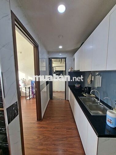 Cho thuê Green River Dt72m2 2PN 2WC full nội thất view sông tại quận 8