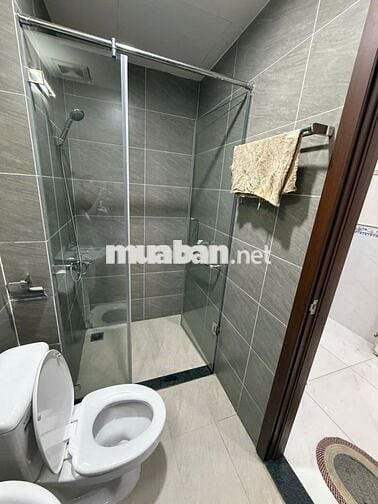 Cho thuê Green River Dt72m2 2PN 2WC full nội thất view sông tại quận 8