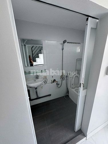 Nhà trệt , lửng 2 lầu đầy đủ nội thất ở Lê Văn Lương Nhà Bè