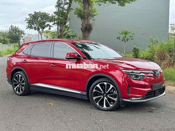 Vinfast VF8 Plus 2023 pin calt chính hãng