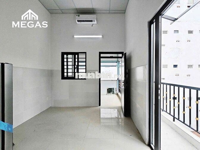 Phòng gác lửng rộng rãi full nội thất nhận xe điện, gần KCX, UFM,Q4,Q1