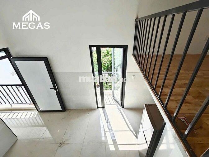 Phòng gác lửng rộng rãi full nội thất nhận xe điện, gần KCX, UFM,Q4,Q1