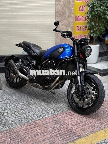 Benelli Leoncino 500 Scrambler