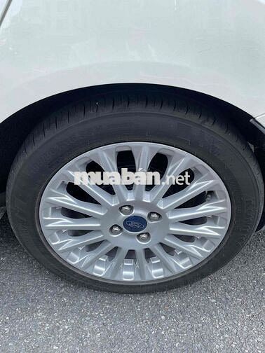 Ford Fiesta Titanium 2016 Trắng 63 Ngàn Kilomet
