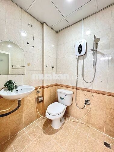 2 phòng ngủ 2WC+ Phòng khách lớn-Full nội thất-Máy giặt riêng- Cửa sổ