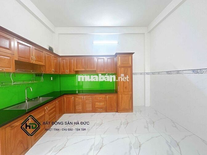 Nhà 2 lầu 4.5x30 mặt tiền nhánh gần trường Nguyễn Trung Trực