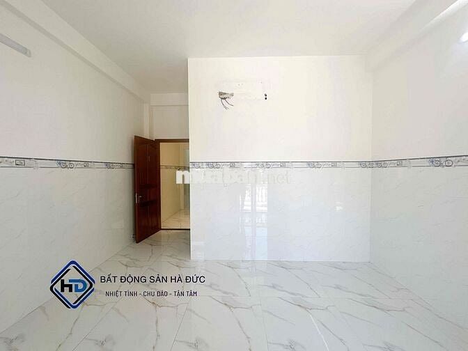 Nhà 2 lầu 4.5x30 mặt tiền nhánh gần trường Nguyễn Trung Trực