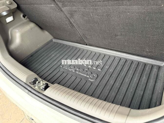 Kia Morning MT Si SX 2018 Trắng Số sàn