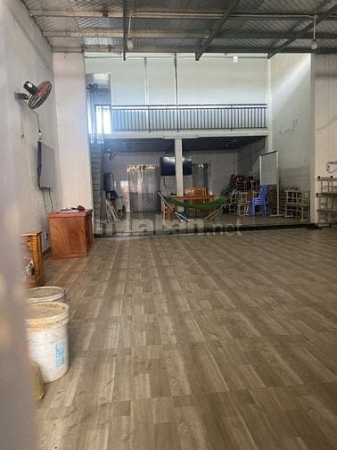 Nhà MT Đường Cho Thuê DT10M x 20M