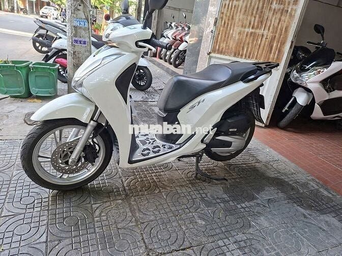 Honda SH 2018 Trắng