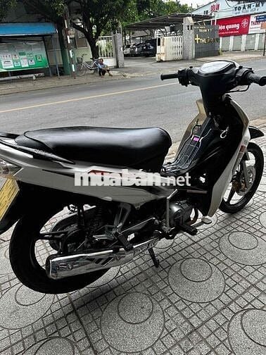 Yamaha Sirius RC Tự động Trắng đen