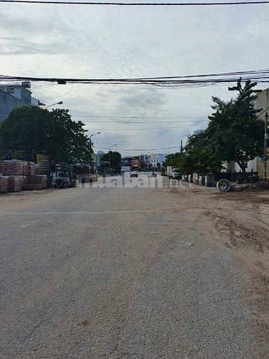 CHO THUÊ NHÀ XƯỞNG VỊ TRÍ ĐẸP – GẦN VIN MARINA, BÙI VIỆN – HẢI PHÒNG