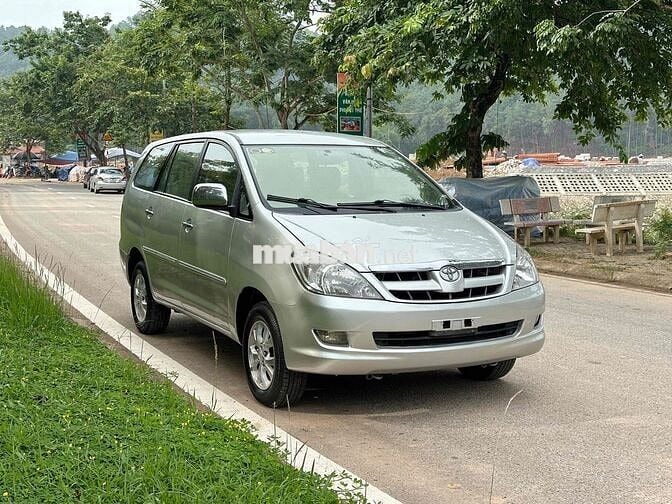 Toyota innova G xịn 8 chỗ xe gia đình 1 chủ từ mới