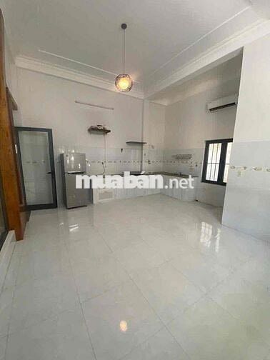 🏡 CHO THUÊ NHÀ 2 TẦNG LÔ GÓC 2 MẶT TIỀN LÝ NHẬT QUANG – SƠN TRÀ