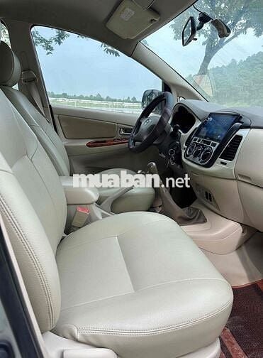 Toyota innova G xịn 8 chỗ xe gia đình 1 chủ từ mới