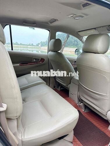 Toyota innova G xịn 8 chỗ xe gia đình 1 chủ từ mới