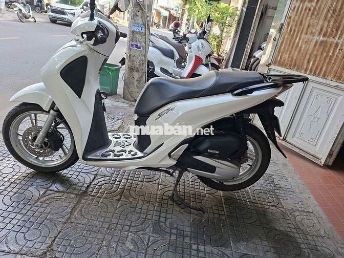 Honda SH 2018 Trắng