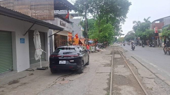 Mặt Phố Thượng Thanh Long Biên  – 105 M2 – C4 – MT 4.7 M – Giá 27.8 Tỷ