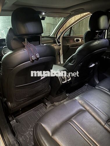 Kia Sorento Signature Trắng 7 chỗ