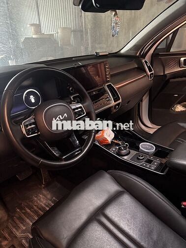 Kia Sorento Signature Trắng 7 chỗ