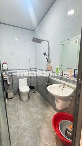 NHÀ 4X18. 4PN. MỚI ĐẸP, HẺM XE HƠI ĐẬU CỬA. DƯƠNG QUẢNG HÀM P5