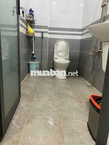 NHÀ 4X18. 4PN. MỚI ĐẸP, HẺM XE HƠI ĐẬU CỬA. DƯƠNG QUẢNG HÀM P5