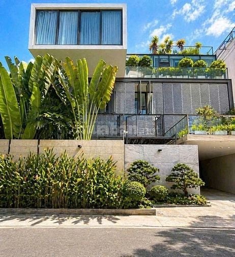 Chính chủ cho thuê biệt thự thiết kế hiện đại, thoáng mát ở Tân Bình