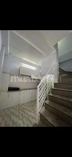 Cho thuê nhà đường Trần Quang khải