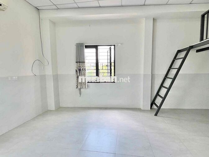 Phòng gác cao mới xây ngay Phạm Văn Đồng - Chung cư Flora Novia