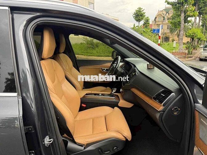 Volvo XC90 T60 AWD 2018 Xám 19 vạn km