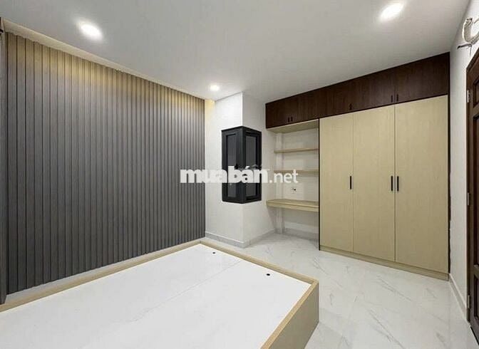HẺM 10m KHU VIP TÂN SƠN NHÌ, 6x15m_ĐÚC 3.5 TẤM MỚI, 4PN, 3WC, S.Thượng