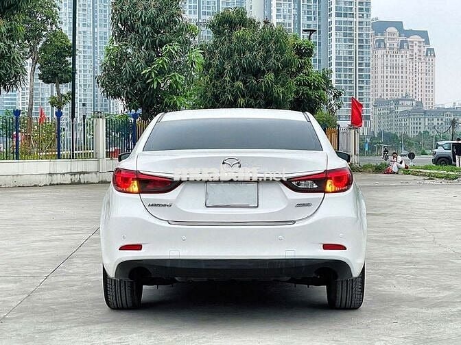 Mazda 6 2.0 Premium 2020 Trắng 40000 km