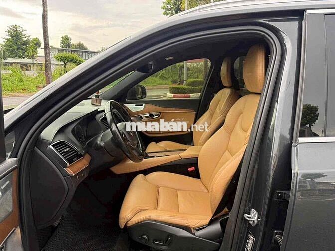 Volvo XC90 T60 AWD 2018 Xám 19 vạn km