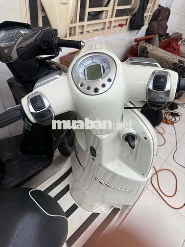 Peugeot Django 2018 Trắng, Đỏ Pháp