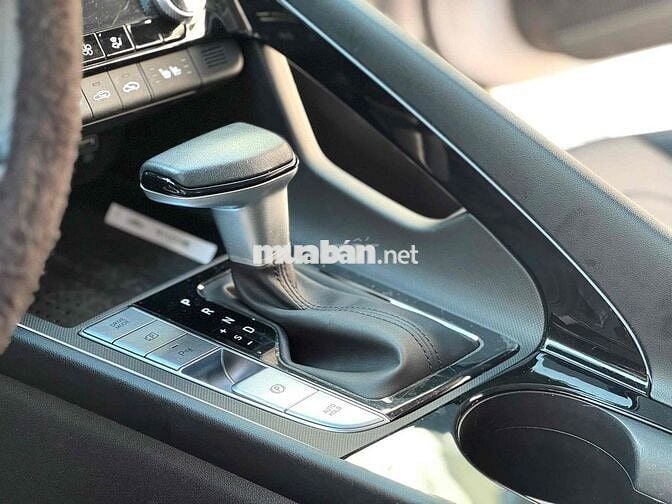 Hyundai Elantra 2024 2.0 Cao Cấp Trắng