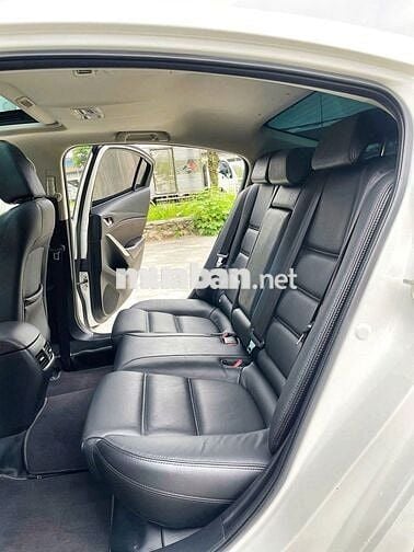 Mazda 6 2.0 Premium 2020 Trắng 40000 km