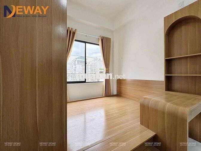 đối diện Etown - cộng hoà có ban công đầy đủ nội thất mới xây