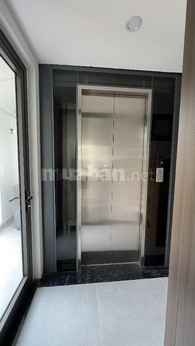 Studio full đồ Vạn Phúc chỉ xách vali đến ở, giá siêu hời!