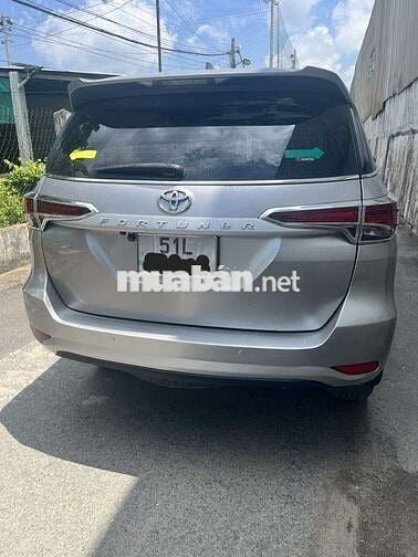 Toyota Fortuner 2019 Máy dầu Số sàn Bạc