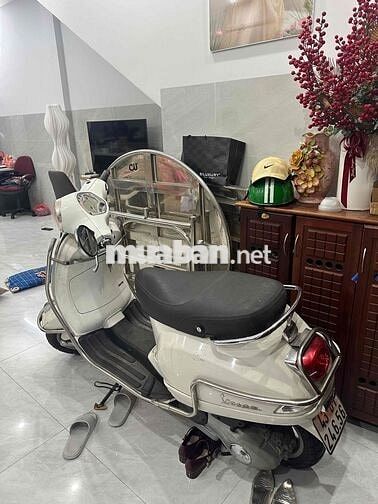 Piaggio Vespa 2013 Trắng