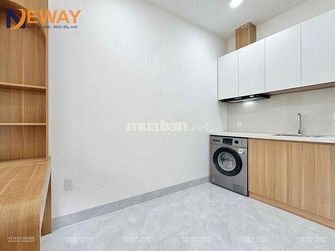 đối diện Etown - cộng hoà có ban công đầy đủ nội thất mới xây