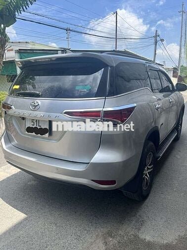 Toyota Fortuner 2019 Máy dầu Số sàn Bạc