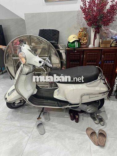 Piaggio Vespa 2013 Trắng