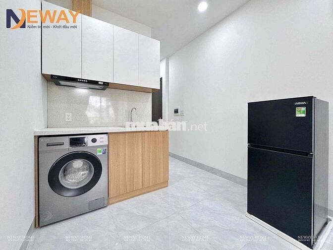 đối diện Etown - cộng hoà có ban công đầy đủ nội thất mới xây