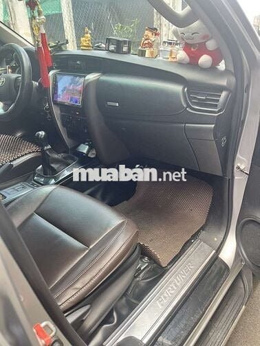 Toyota Fortuner 2019 Máy dầu Số sàn Bạc