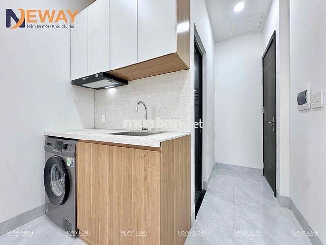 đối diện Etown - cộng hoà có ban công đầy đủ nội thất mới xây