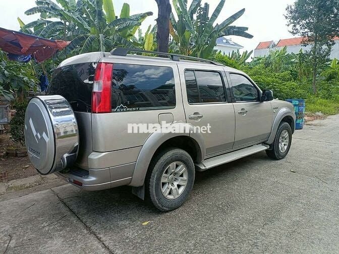 Ford Everest Số tự động Dầu Vàng cát