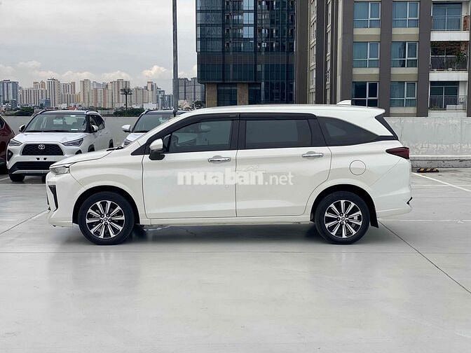 Toyota Avanza Premio 2023 1.5 CVT Trắng